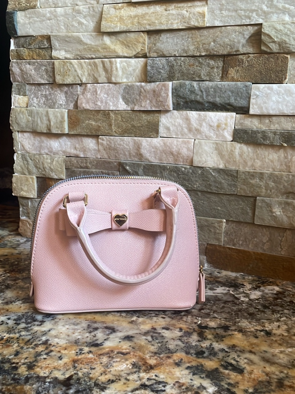 BETSEY JOHNSON light pink small bow purse